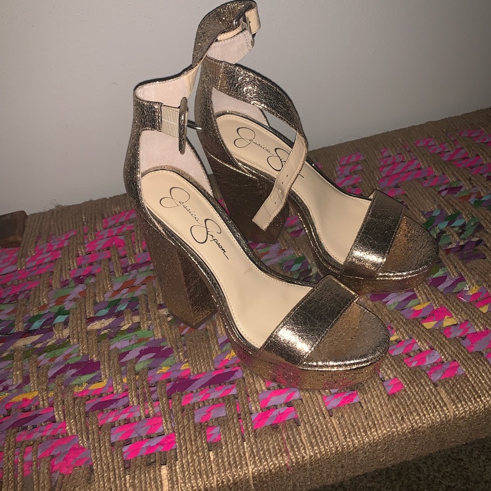 Jessica Simpson heels